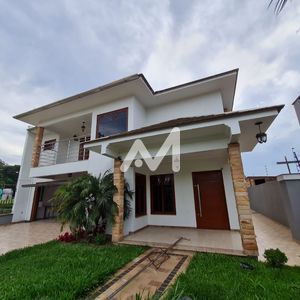 Casa com 330m² e 3 dormitórios no bairro Bom Pastor em Lajeado para Comprar