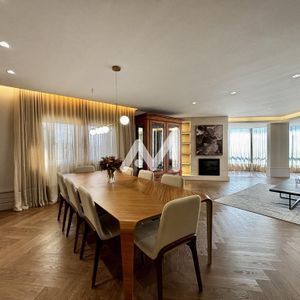 Cobertura com 682m² e 6 dormitórios no bairro Centro em Lajeado para Comprar