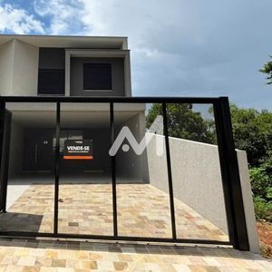 Sobrado com 177m² e 3 dormitórios no bairro Universitário em Lajeado para Comprar