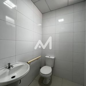 Sala Comercial com 82m² no bairro Centro em Lajeado para Comprar ou Alugar