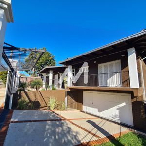 Casa com 240m² e 3 dormitórios no bairro Alto do Parque em Lajeado para Comprar