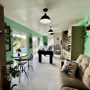 Casa e 2 dormitórios no bairro Bom Pastor em Lajeado para Comprar