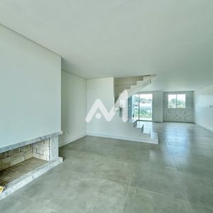 Sobrado com 183m² e 3 dormitórios no bairro Universitário em Lajeado para Comprar