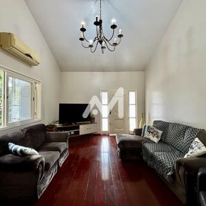 Casa com 254m² e 3 dormitórios no bairro Universitário em Lajeado para Comprar