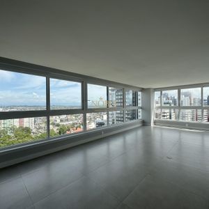 Apartamento com 108m², 3 dormitórios, 1 suíte, 2 vagas no Maui Residencial em Torres para Comprar