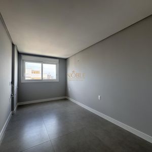 Apartamento com 102m², 3 dormitórios, 1 suíte, 2 vagas no Maui Residencial em Torres para Comprar