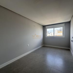 Apartamento com 102m², 3 dormitórios, 1 suíte, 2 vagas no Maui Residencial em Torres para Comprar