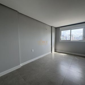 Apartamento com 108m², 3 dormitórios, 1 suíte, 2 vagas no Maui Residencial em Torres para Comprar