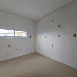 Apartamento com 80m², 2 dormitórios, 2 suítes, 2 vagas no Punta Del Sole em Torres para Comprar