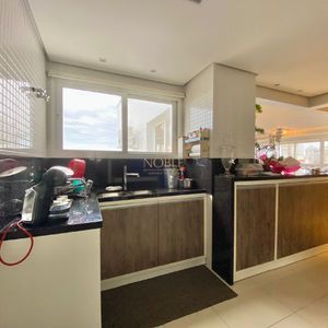 Cobertura com 380m², 5 dormitórios, 3 suítes, 3 vagas no Firenze em Torres para Comprar