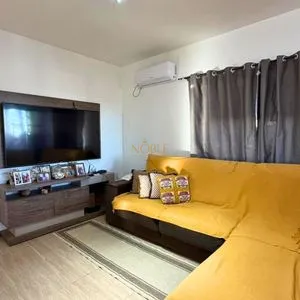 Casa com 172m², 3 dormitórios, 1 suíte, 2 vagas no bairro São Jorge em Torres para Comprar