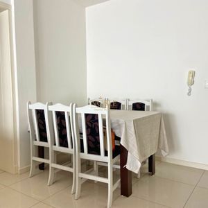 Apartamento com 88m², 2 dormitórios, 1 suíte, 1 vaga no Villa Real em Torres para Comprar