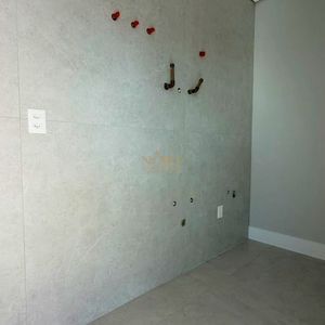 Casa com 335m², 4 dormitórios, 4 suítes, 2 vagas no Reserva das Águas em Torres para Comprar