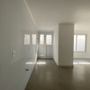 Apartamento com 160m², 2 dormitórios, 1 suíte, 1 vaga no Residencial Acrópole em Torres para Comprar