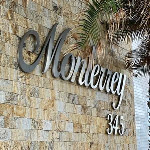 Apartamento com 130m², 3 dormitórios, 1 suíte, 2 vagas no Monterrey em Torres para Comprar