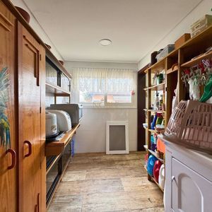 Casa com 180m², 3 dormitórios, 2 suítes, 2 vagas no bairro Caravelle em Passo de Torres para Comprar