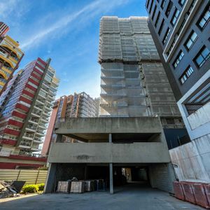 Apartamento com 80m², 2 dormitórios, 1 suíte, 1 vaga no Mirage em Torres para Comprar