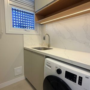 Apartamento com 70m², 2 dormitórios, 1 suíte, 2 vagas no Toronto em Torres para Comprar