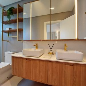 Apartamento com 165m², 3 dormitórios, 3 suítes, 3 vagas no Vanguard em Torres para Comprar