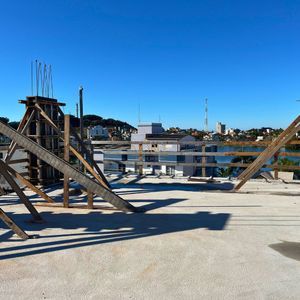 Apartamento com 109m², 2 dormitórios, 2 suítes, 2 vagas no Santo Carlo em Torres para Comprar