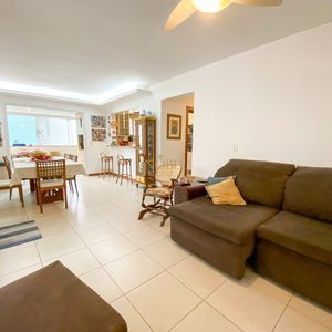 Apartamento com 149m², 3 dormitórios, 1 suíte, 2 vagas no Campana del Mare em Torres para Comprar