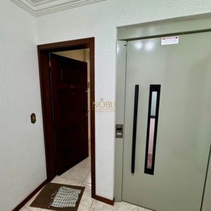 Apartamento com 65m², 2 dormitórios, 1 vaga no Edifício Porto Seguro em Torres para Comprar