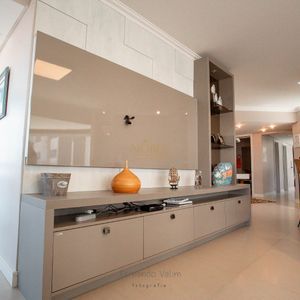 Apartamento com 263m², 4 dormitórios, 4 suítes, 4 vagas no Neptuno em Torres para Comprar