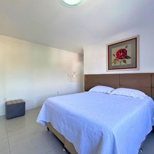 Cobertura com 180m², 3 dormitórios, 1 suíte, 2 vagas no Giverny em Torres para Comprar