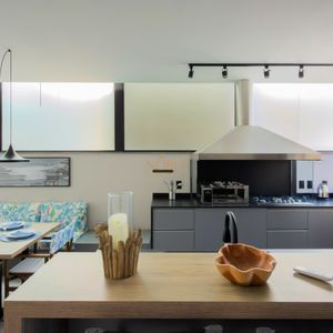 Cobertura com 220m², 3 dormitórios, 3 suítes, 2 vagas no Dona Iris em Torres para Comprar