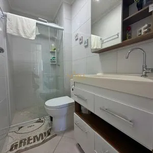 Apartamento com 87m², 3 dormitórios, 1 suíte, 2 vagas no Due Fratelli em Torres para Comprar