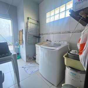 Casa, 3 dormitórios, 1 suíte, 2 vagas no bairro Igra Sul em Torres para Comprar