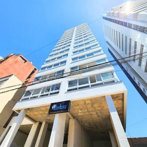 Apartamento com 119m², 3 dormitórios, 3 suítes, 2 vagas no La Vistara em Torres para Comprar