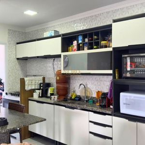 Apartamento com 82m², 3 dormitórios, 1 suíte, 1 vaga no Due Fratelli em Torres para Comprar