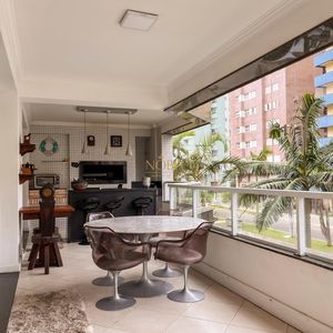 Apartamento com 232m², 4 dormitórios, 4 suítes, 2 vagas no Estevanell em Torres para Comprar