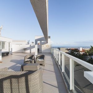 Cobertura com 234m², 3 dormitórios, 1 suíte, 2 vagas no Le Grand em Torres para Comprar