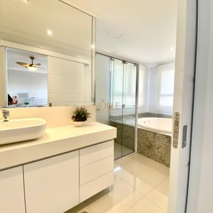 Apartamento com 249m², 4 dormitórios, 4 suítes, 3 vagas no Graziela em Torres para Comprar