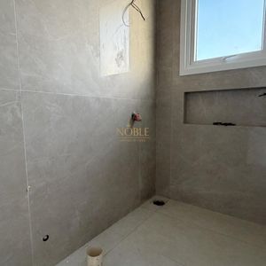 Casa com 474m², 4 dormitórios, 4 suítes, 2 vagas no Condomínio Ilhas Park em Torres para Comprar