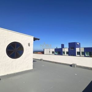 Cobertura com 220m², 3 dormitórios, 1 vaga no Punta Ballena em Torres para Comprar