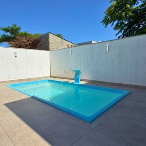 Casa com 210m², 3 dormitórios, 1 suíte, 2 vagas no bairro Novo Passo em Passo de Torres para Comprar