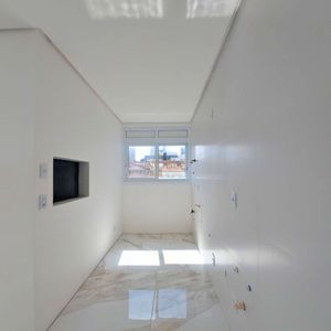 Apartamento com 79m², 2 dormitórios, 1 suíte, 1 vaga no La Vistara em Torres para Comprar