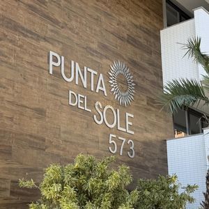 Apartamento com 52m², 1 dormitório, 1 suíte, 1 vaga no Punta Del Sole em Torres para Comprar