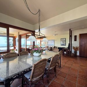 Apartamento com 190m², 3 dormitórios, 1 suíte, 1 vaga no Ville Saint Tropez em Torres para Comprar