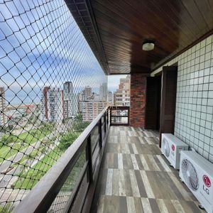 Cobertura com 380m², 4 dormitórios, 3 suítes, 2 vagas no Porto do Sol em Torres para Comprar