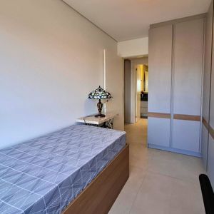 Apartamento com 76m², 2 dormitórios, 1 suíte, 2 vagas no Vesta em Torres para Comprar