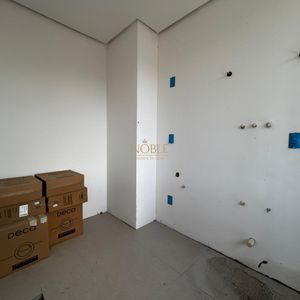 Apartamento com 196m², 3 dormitórios, 3 suítes, 3 vagas no Vanguard em Torres para Comprar