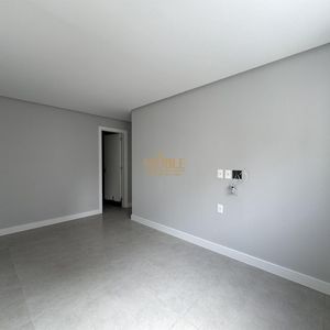 Apartamento com 90m², 2 dormitórios, 2 suítes, 1 vaga no Maui Residencial em Torres para Comprar