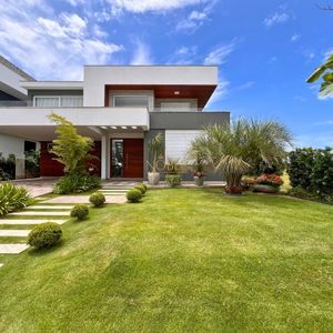 Casa de Condomínio com 348m², 4 dormitórios, 3 suítes, 2 vagas no Condomínio Ilhas Park em Torres para Comprar