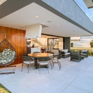 Casa de Condomínio com 375m², 4 dormitórios, 4 suítes, 2 vagas no Condomínio Ilhas Park em Torres para Comprar