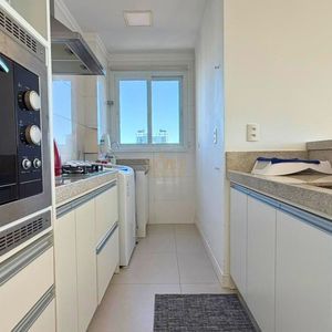 Apartamento com 68m², 2 dormitórios, 1 suíte, 1 vaga no Monet em Torres para Comprar