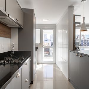 Cobertura com 234m², 3 dormitórios, 1 suíte, 2 vagas no Le Grand em Torres para Comprar